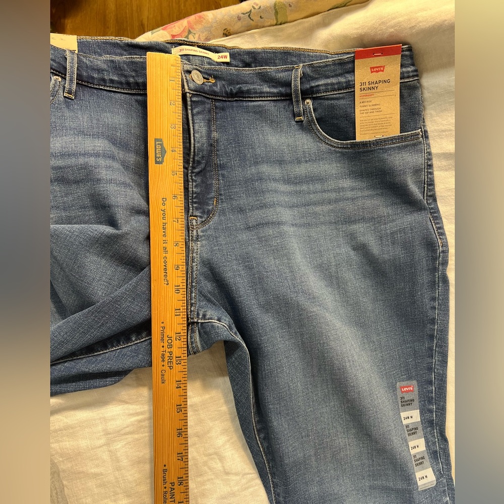 Levi’s 311 shaping skinny hypersoft jeans - Picture 7 of 16